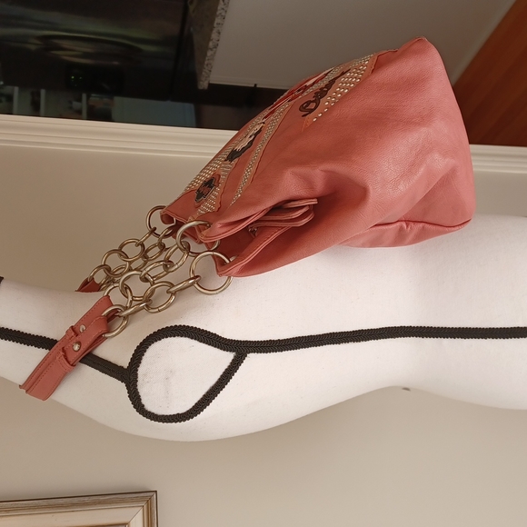 Betty Boop Large Pink Studded Shoulder Bag - Picture 5 of 16